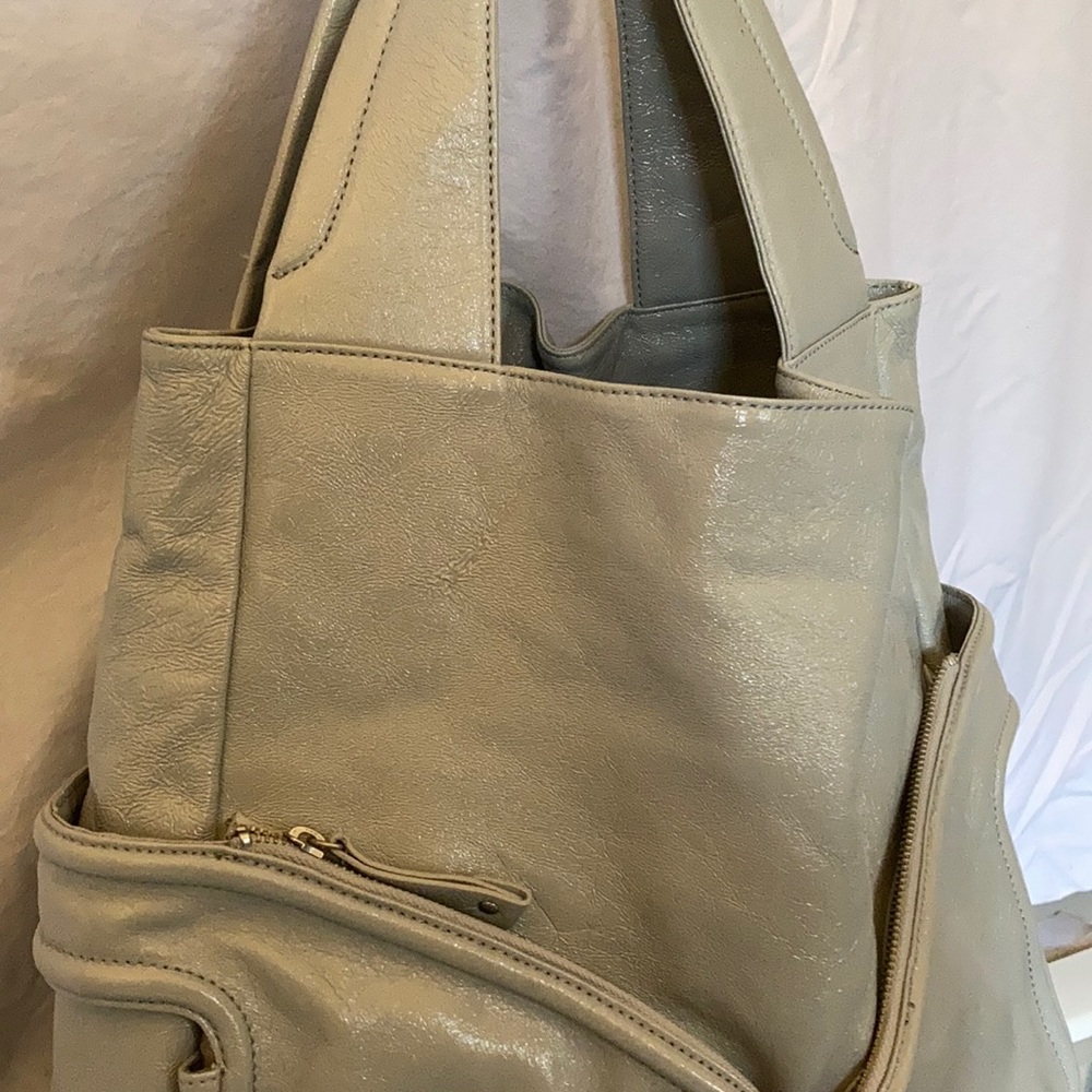Grey Patent Leather bag - Picture 4 of 10